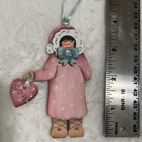Alaska girl wood ornament Mary Harper #2 - Picture 4 of 14